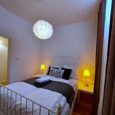 Apartmenthaus Schlosspark Daire *