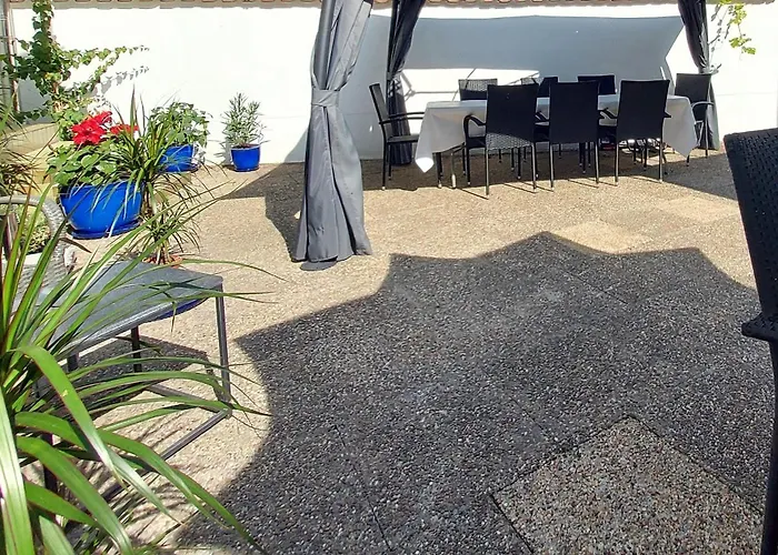 Daire Apartmenthaus Schlosspark Worms